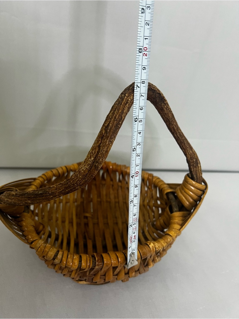 Vintage Small Buttocks Basket Splint Wood Egg Gathering Primitive Twig Handle 8" - Picture 12 of 13
